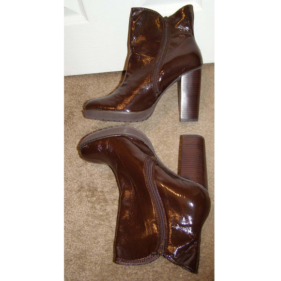 NEW size 9 Brown TWO LIPS ankle Boots Patent Leath - Picture 7 of 8